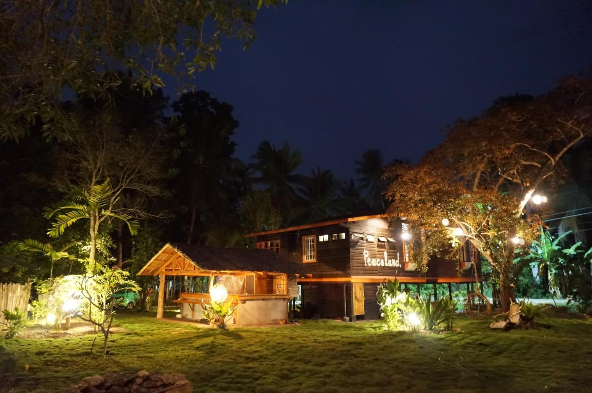 Peaceland Hostel 팡라오 외부 사진